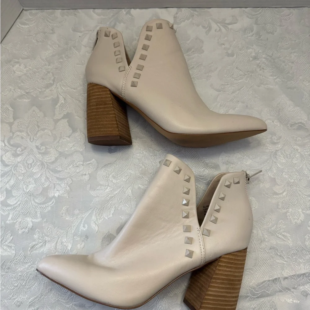 Steve Madden 8M Gloria Studded Booties Rocker Rockabilly Chic Heels Punk Country